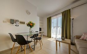 2 Bedroom Apts And Penthouse Close To Bugibba Promenade By Shortletsmalta