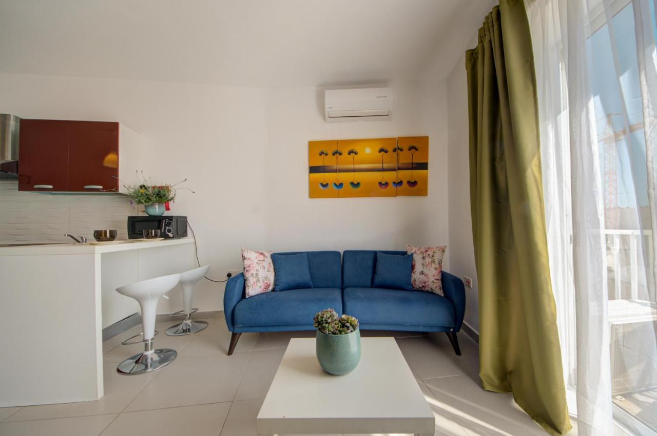 2 Bedroom Apts And Penthouse Close To Bugibba Promenade By Shortletsmalta St. Paul's Bay Esterno foto